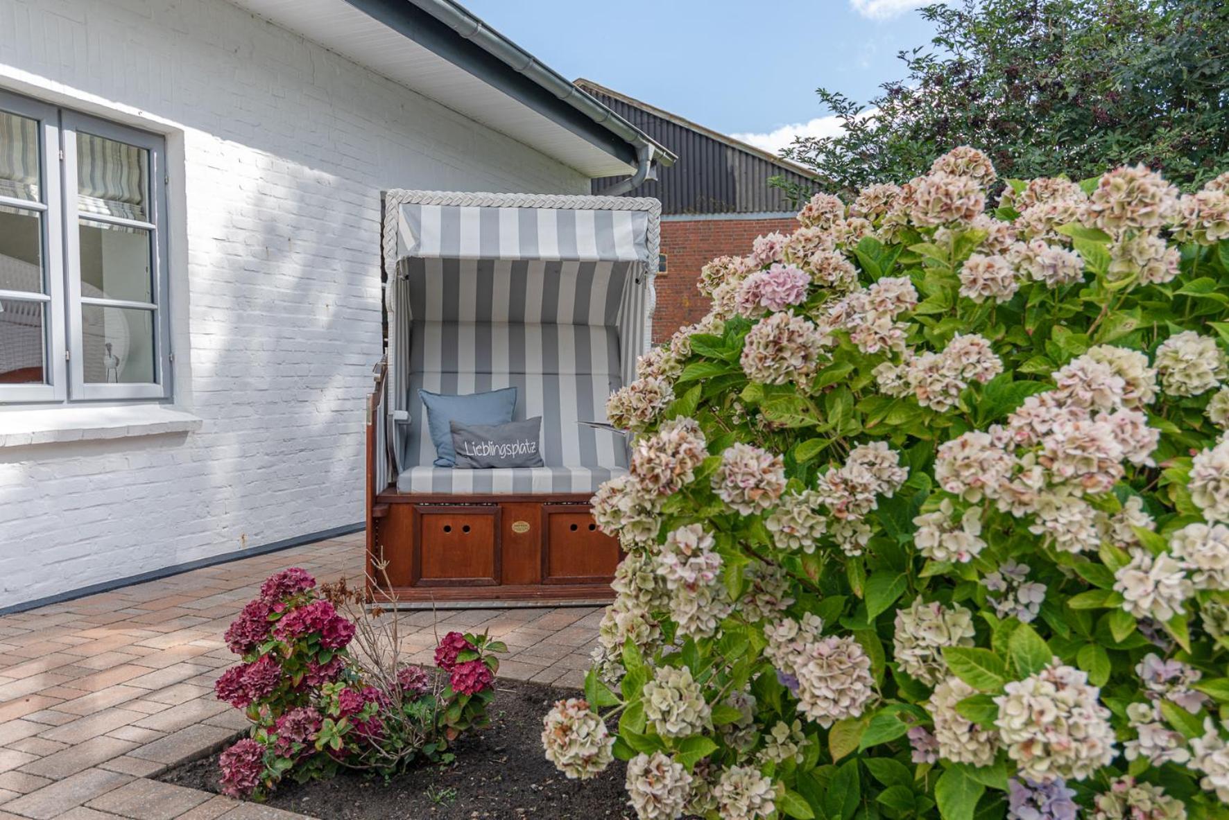 Villa Huus Leeftalich Alkersum Esterno foto
